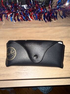 Ray Ban glass case